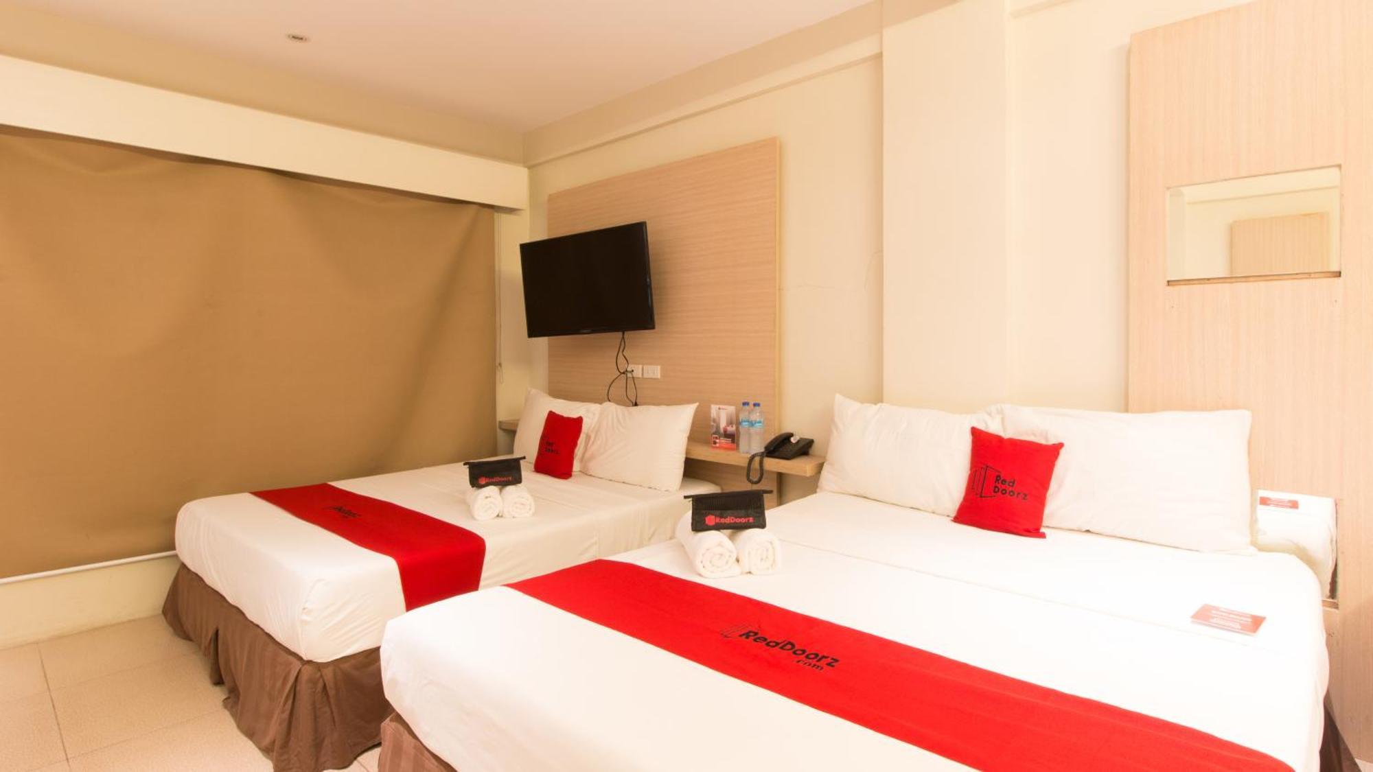 Reddoorz @ General Segundo Avenue Laoag Hotel Ngoại thất bức ảnh