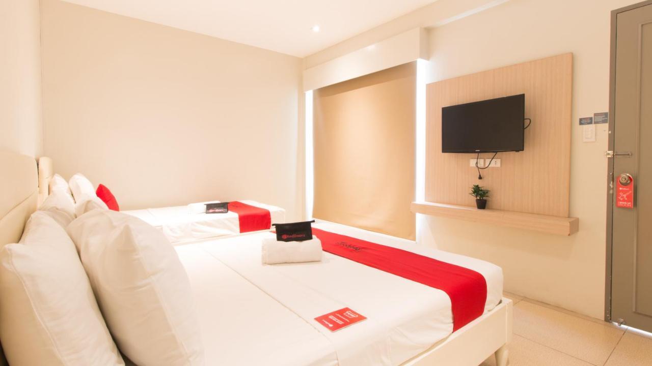 Reddoorz @ General Segundo Avenue Laoag Hotel Ngoại thất bức ảnh