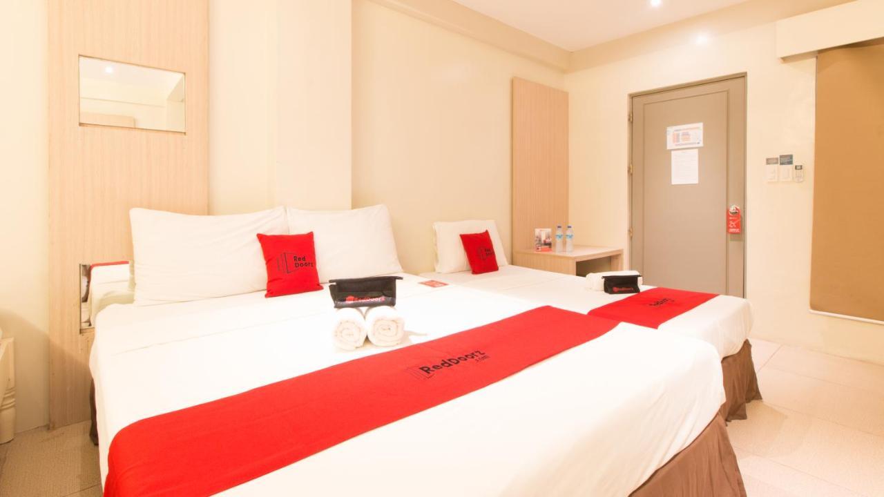 Reddoorz @ General Segundo Avenue Laoag Hotel Ngoại thất bức ảnh