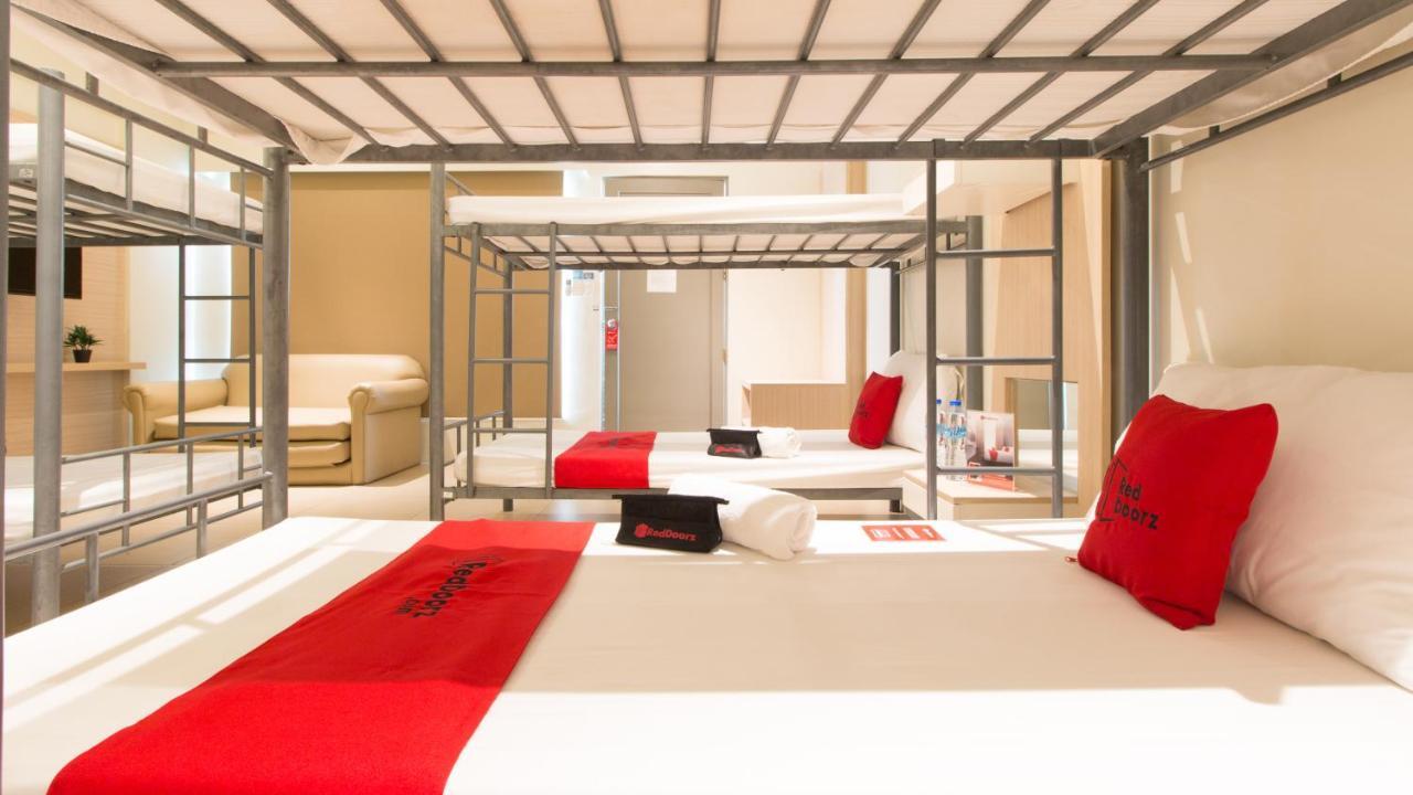 Reddoorz @ General Segundo Avenue Laoag Hotel Ngoại thất bức ảnh