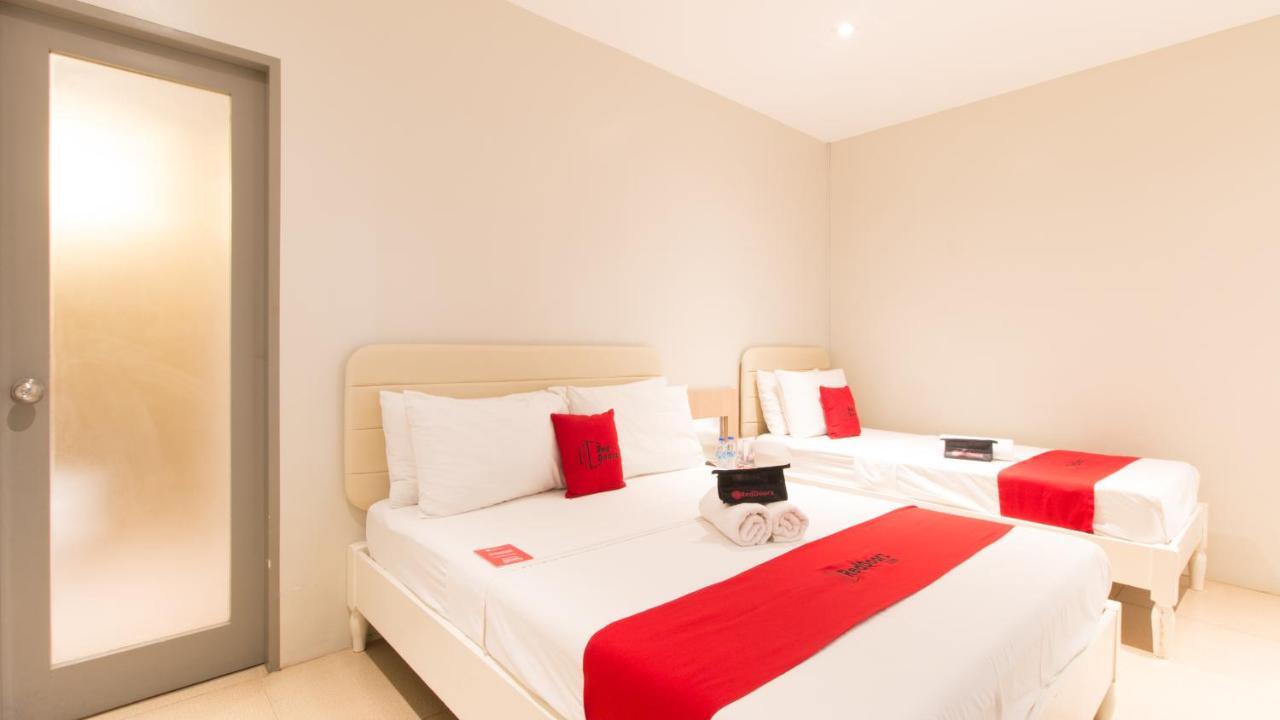 Reddoorz @ General Segundo Avenue Laoag Hotel Ngoại thất bức ảnh