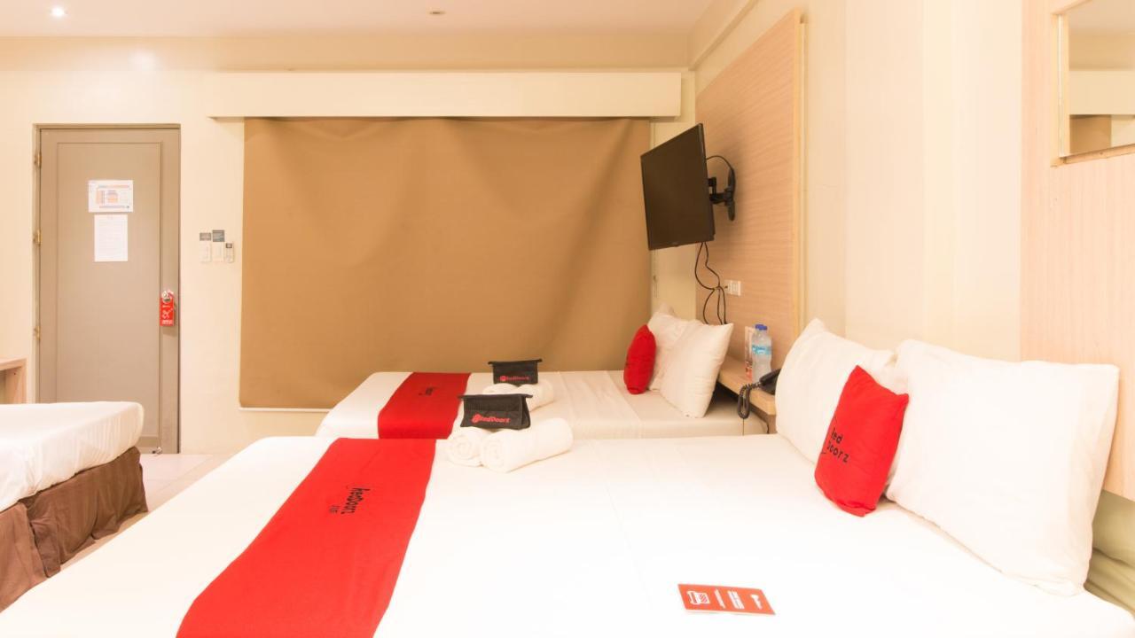 Reddoorz @ General Segundo Avenue Laoag Hotel Ngoại thất bức ảnh